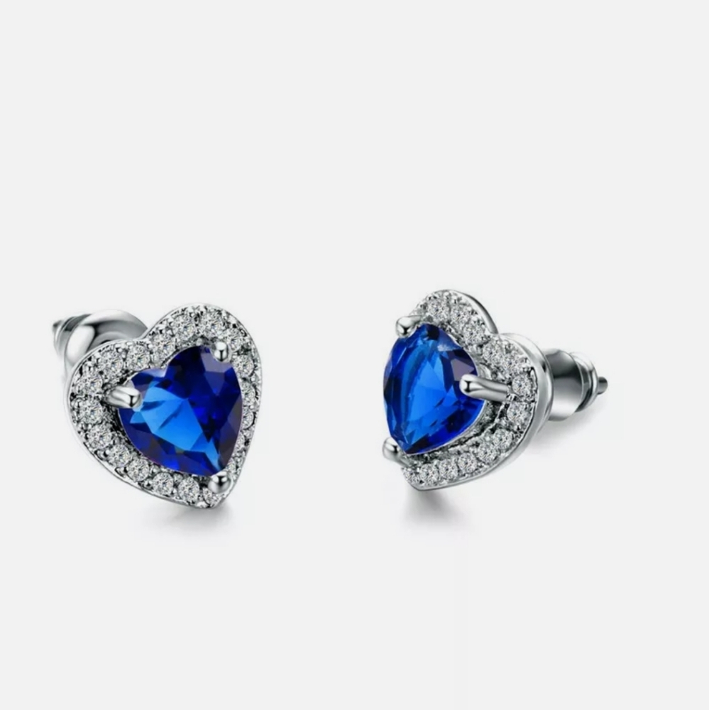 Gorgeous Blue Sapphire & Diamond Earrings